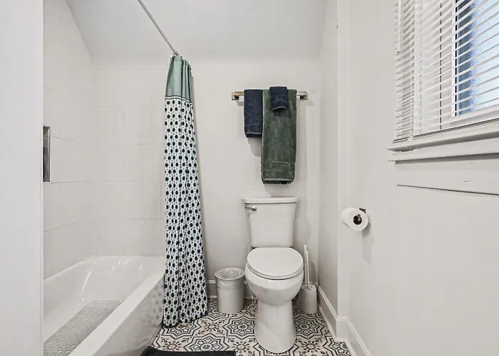 Сasa de vacaciones Luxe 2br Franklinton - Private Patio - 2car Garage Columbus