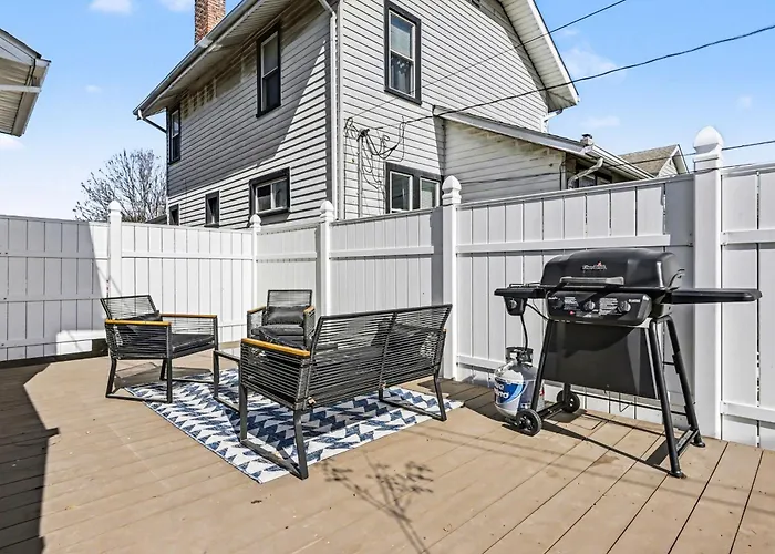 Luxe 2br Franklinton - Private Patio - 2car Garage *