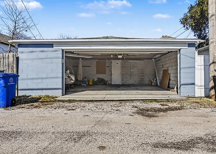 Сasa de vacaciones Luxe 2br Franklinton - Private Patio - 2car Garage *