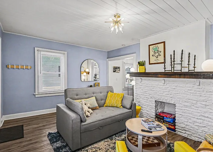 Luxe 2br Franklinton - Private Patio - 2car Garage Сasa de vacaciones
