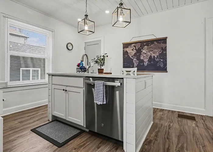 Luxe 2br Franklinton - Private Patio - 2car Garage * Columbus