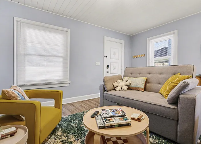 Сasa de vacaciones Luxe 2br Franklinton - Private Patio - 2car Garage Columbus