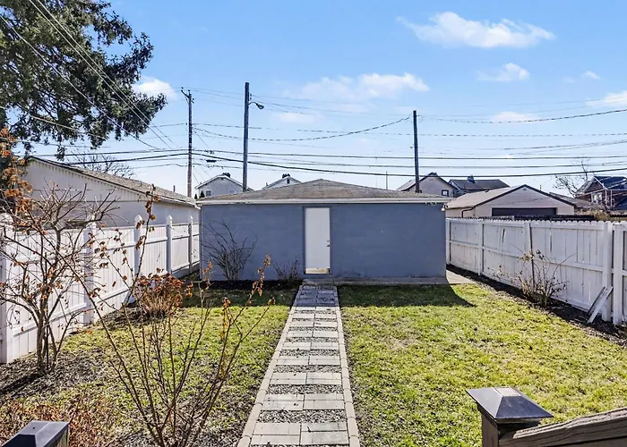 Сasa de vacaciones Luxe 2br Franklinton - Private Patio - 2car Garage *